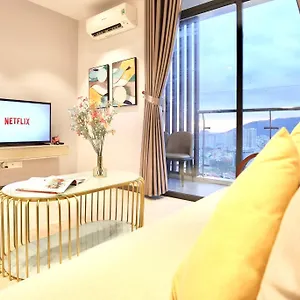 Classy - Csj Tower Vung Tau, Luxury, Sky-sea View And Walk-to-beach Apartment Vung Tau