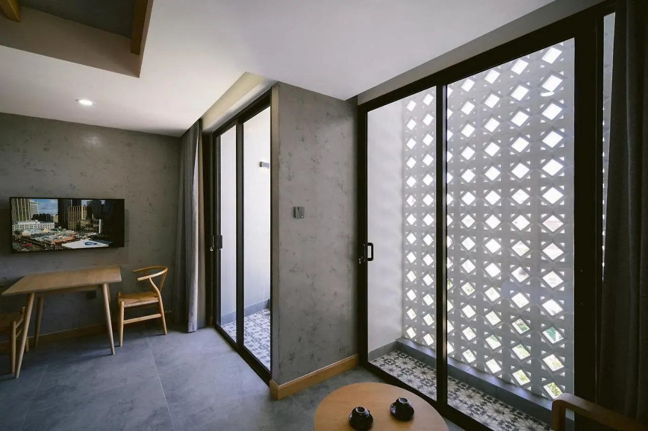 Hotel apartamentowy Shi House By Haviland Da Nang